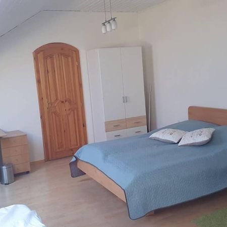 Utulny Apartman Kmetova Кошице Екстер'єр фото